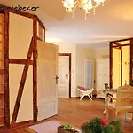 アパート - Am Kuetertor - Alle Mit Terrasse Oder Balkon - In Lage シュトラールズント