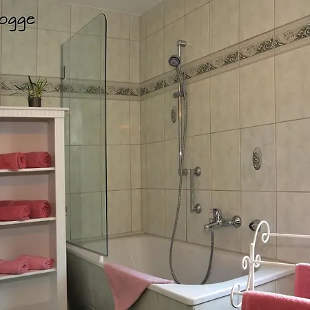 - Am Kütertor - Alle Mit Terrasse Oder Balkon - In Lage * Stralsund